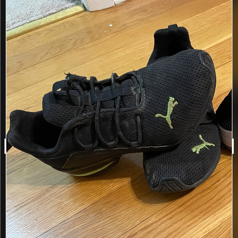 boys pumas size 2 slip on non tie black and lime green